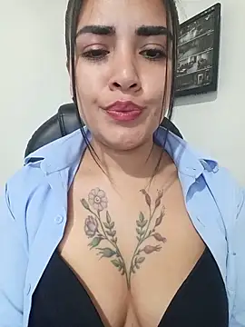 MAYE__13 Chat XXX in diretta