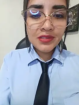 Show de MAYE__13 na webcam