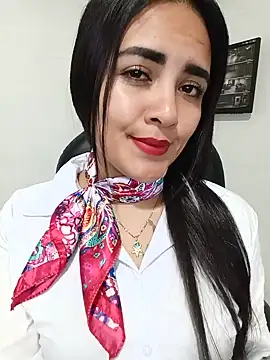 MAYE__13 Show in webcam