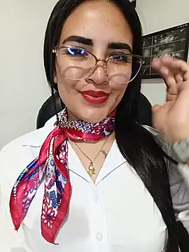 Show de MAYE__13 na webcam