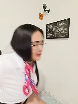 MAYE__13 网络  视讯表演