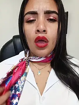 MAYE__13 Adlı Modelin Web Kamerası Şovu