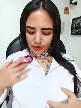 MAYE__13 Webcamshow