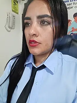 MAYE__13 Show Webcam