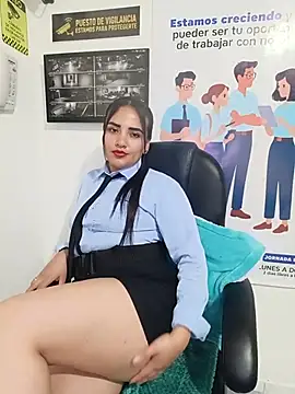 MAYE__13 Webcamshow