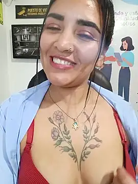 MAYE__13 Pertunjukan Webcam