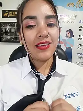 הופעת וובקאם של MAYE__13