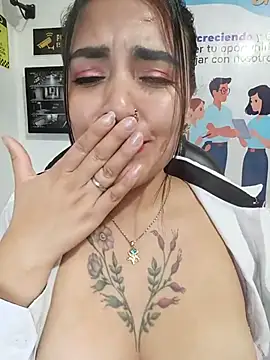 MAYE__13's Live XXX Chat