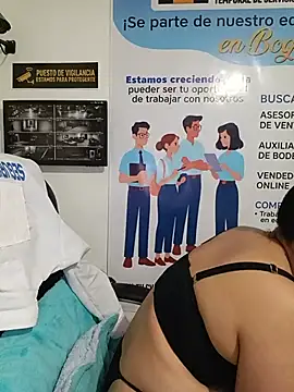 MAYE__13 webcam show