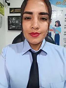MAYE__13n Webbikameraesitys
