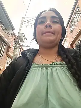 Show de MAYE__13 na webcam