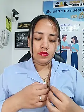 MAYE__13 Show in webcam