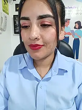 MAYE__13 Chat XXX in diretta