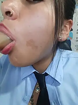 MAYE__13 Шоу с уебкамера