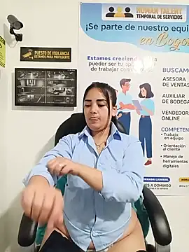 MAYE__13 Live XXX-chat