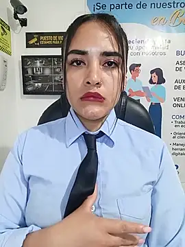 MAYE__13 Show in webcam