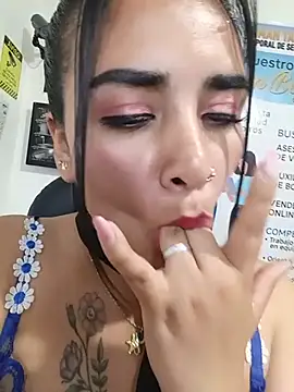 MAYE__13 Chat XXX live