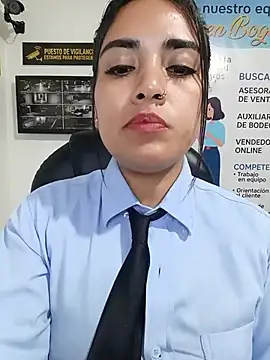 MAYE__13 Show Webcam