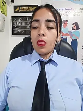 MAYE__13 Show in webcam