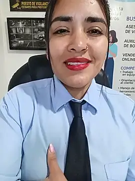 Chat +18 de MAYE__13 ao vivo