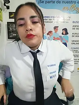 MAYE__13 – webcam-show