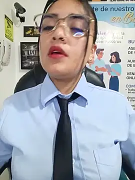 Show de MAYE__13 na webcam