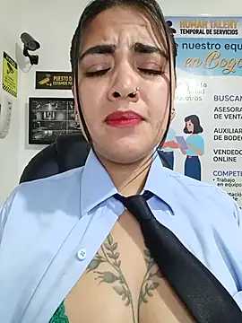 Czat XXX na żywo – MAYE__13