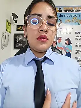 Show de MAYE__13 na webcam