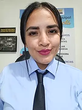 MAYE__13 Show in webcam