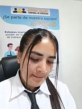 MAYE__13 Webcam Show