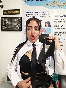 MAYE__13 Pertunjukan Webcam