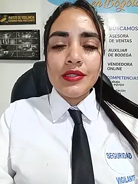 MAYE__13 Pertunjukan Webcam