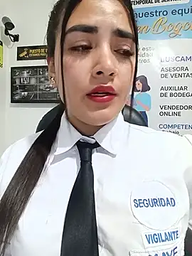 MAYE__13 Webcam show