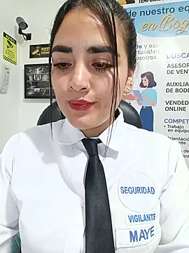 MAYE__13 – Kamerová šou