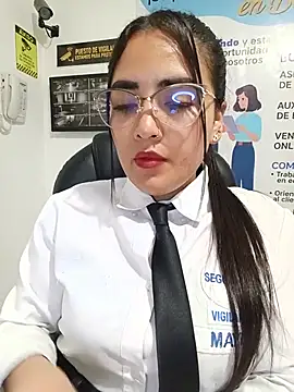 MAYE__13 Adlı Modelin Web Kamerası Şovu