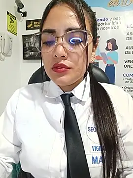 MAYE__13 webcam show