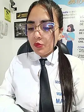 MAYE__13's Webcam Show