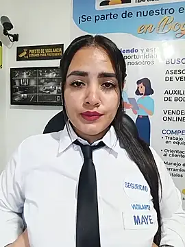 MAYE__13's Webcam Show