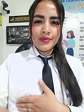 MAYE__13's Live XXX Chat