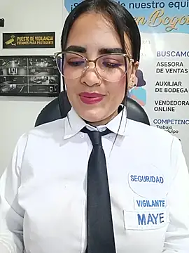 MAYE__13 webcam show