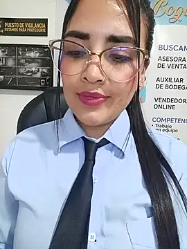 MAYE__13's Webcam Show