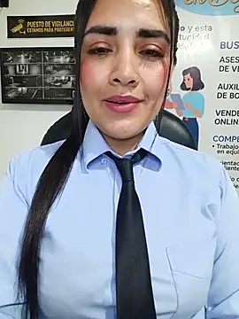 MAYE__13 Adlı Modelin Web Kamerası Şovu
