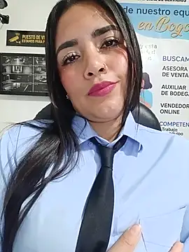 הופעת וובקאם של MAYE__13