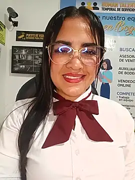 MAYE__13 Webcam show
