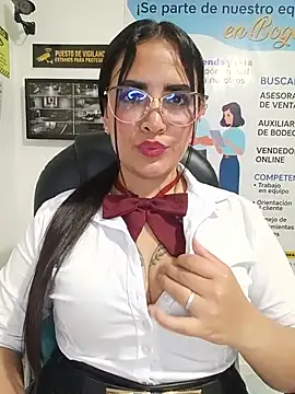 הופעת וובקאם של MAYE__13