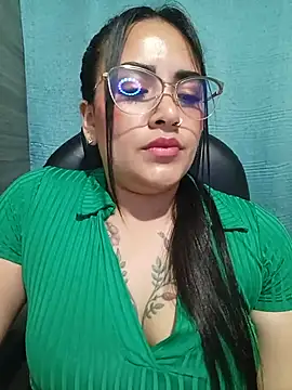 MAYE__13's Webcam Show
