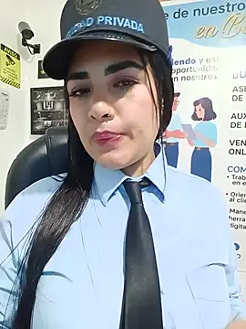 MAYE__13n Webbikameraesitys