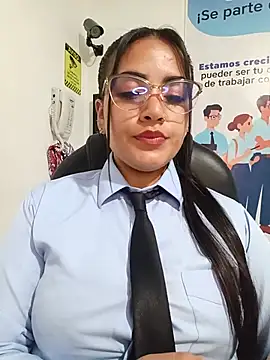 MAYE__13 Webcam show