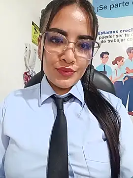 MAYE__13 网络视讯表演