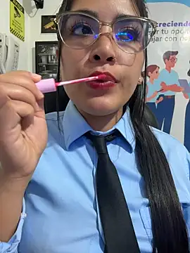 Show de MAYE__13 na webcam